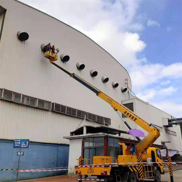 五莲高空作业车出租服务：专业广告牌安装解决方案