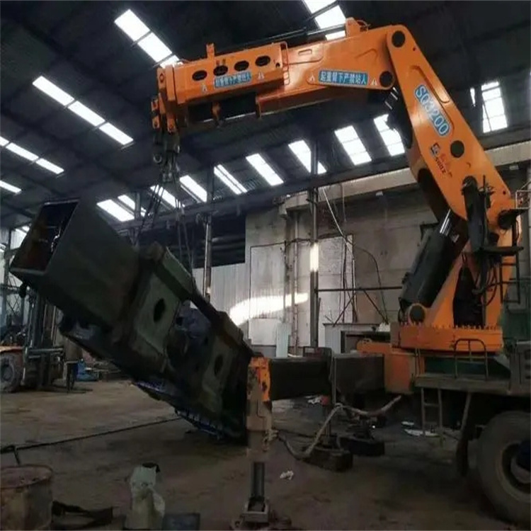 五莲130吨折臂吊车出租吊机租赁附近电话